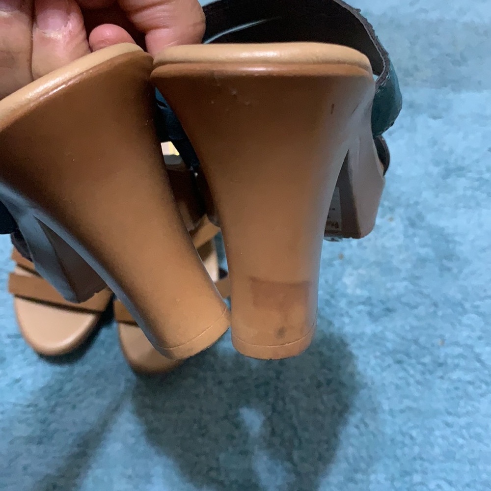 Parisian Basic Sandals - image 4